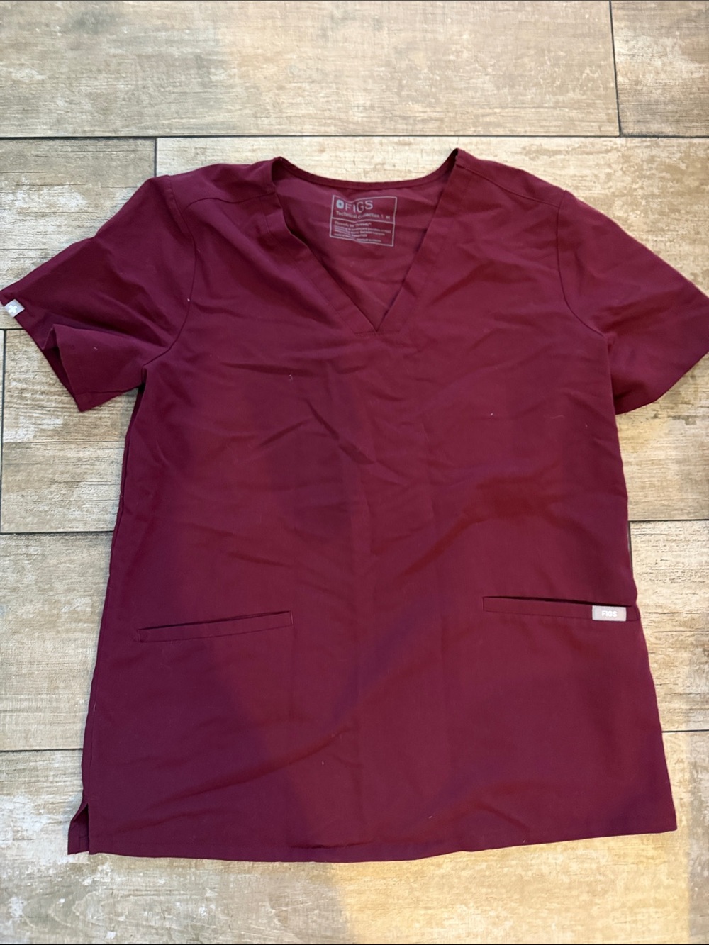 Figs Women’s V-Neck Scrub Top - Burgundy